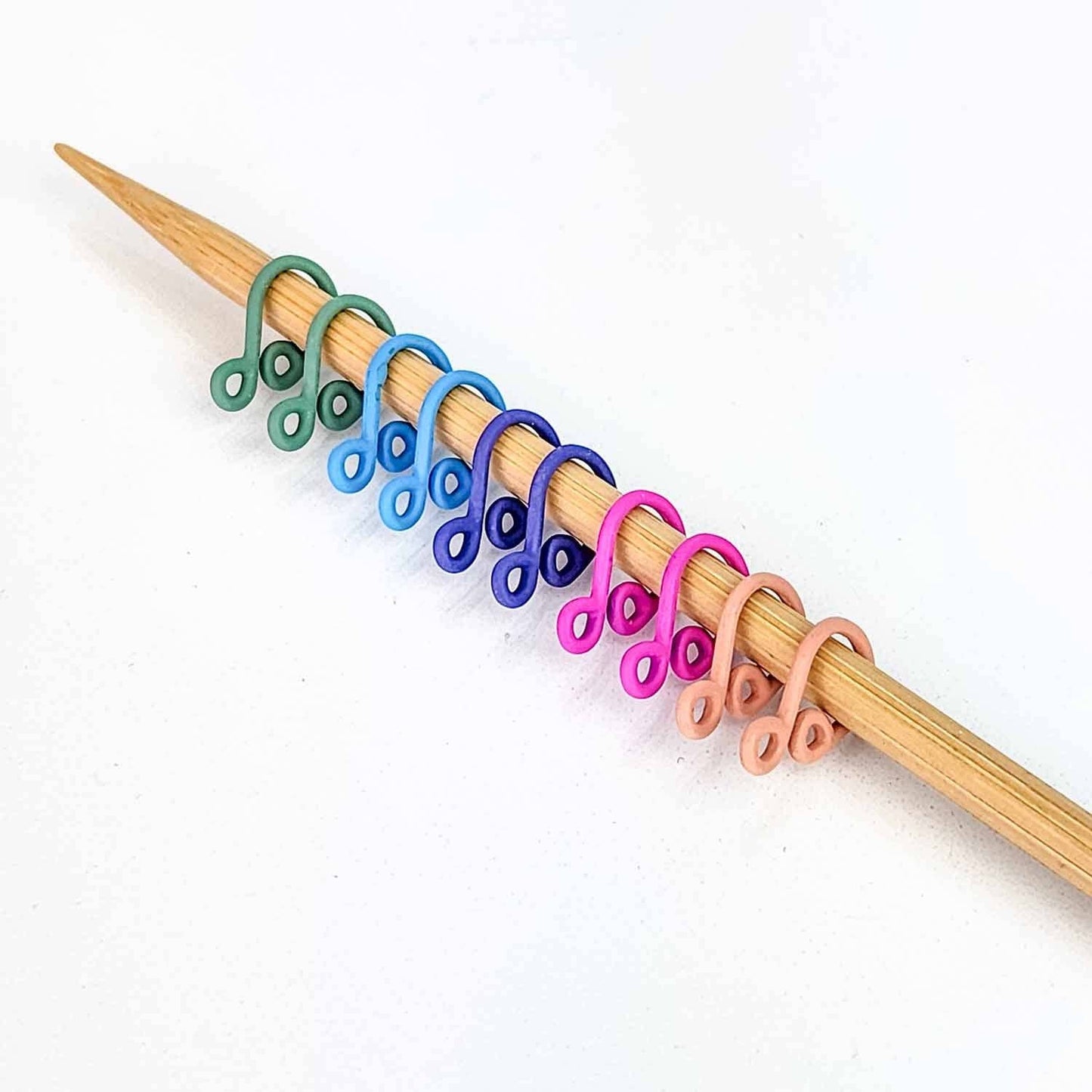 Pastel Rainbow Cast Melody Clips - Simple Locking Stitch Markers | Notions - Stitch Markers