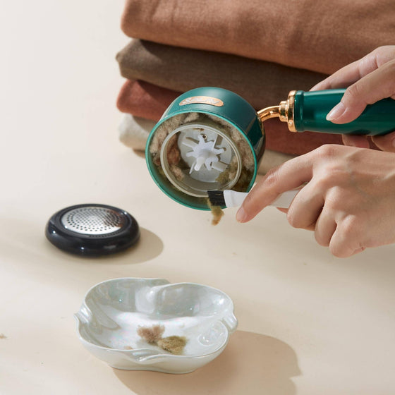 Retro Edition Rechargeable Fabric Shaver and Lint Roller