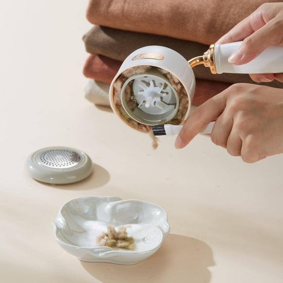 Retro Edition Rechargeable Fabric Shaver and Lint Roller