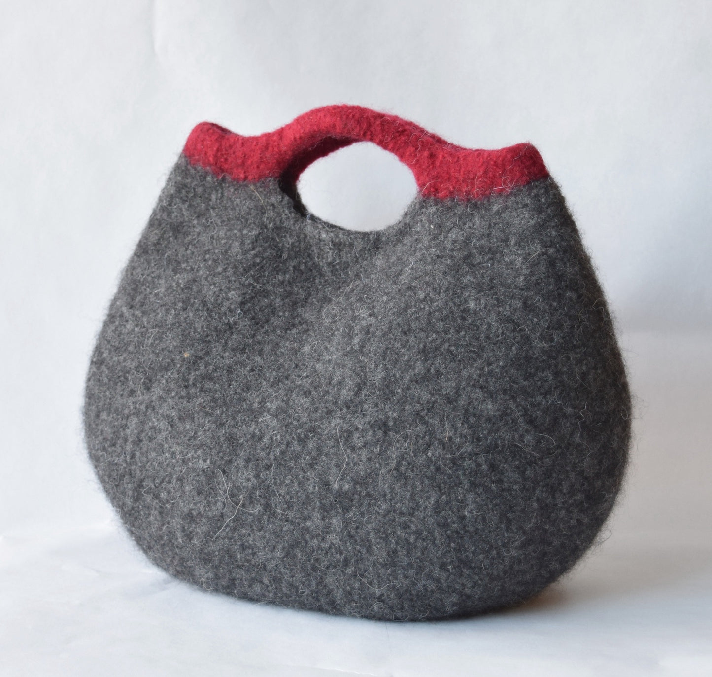Felted Bag with Nancy Vandivert | Wed. 5/27, 6/3, 6/10, 6/17 | 3 - 4:30 pm | Class