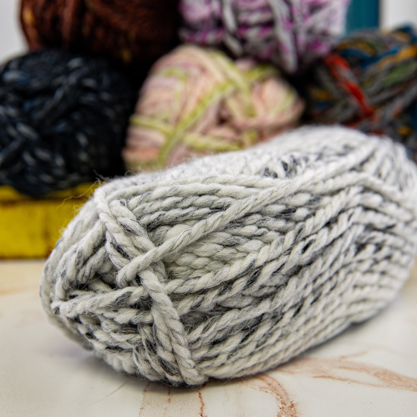 Encore Mega Colorspun White-Grey (7153) | Yarn - Super Bulky
