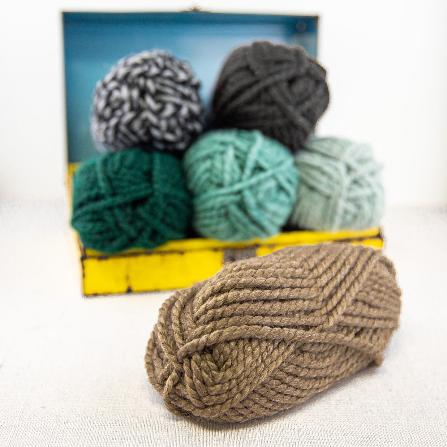 Encore Mega Buffalo (577) | Yarn - Super Bulky