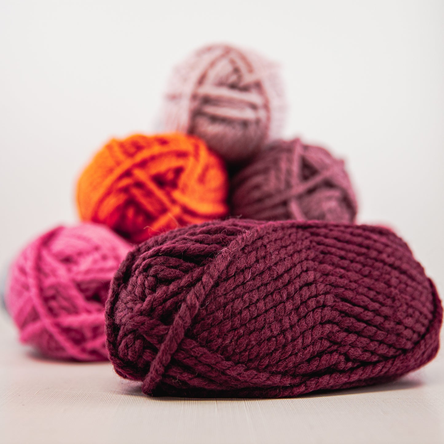 Encore Mega Burgundy (999) | Yarn - Super Bulky