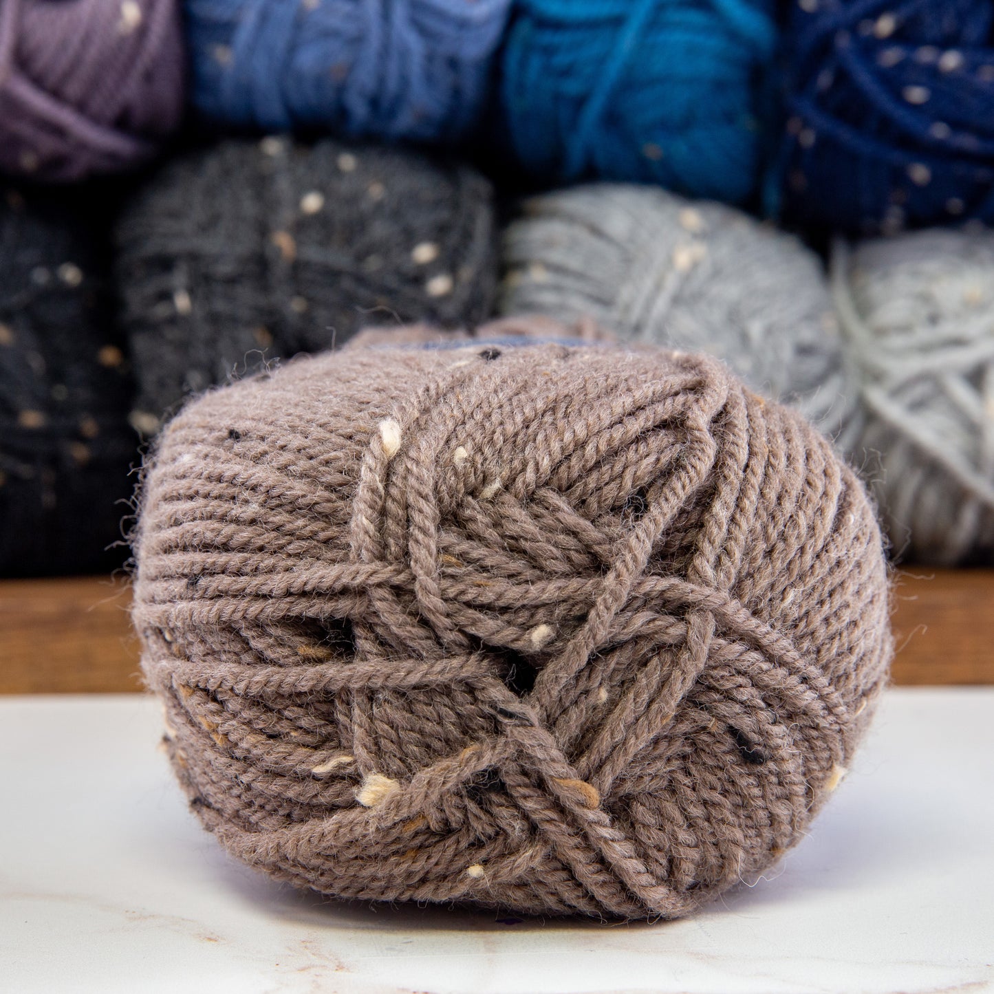 Encore Worsted Tweed Brownstone (1204) | Yarn - Worsted