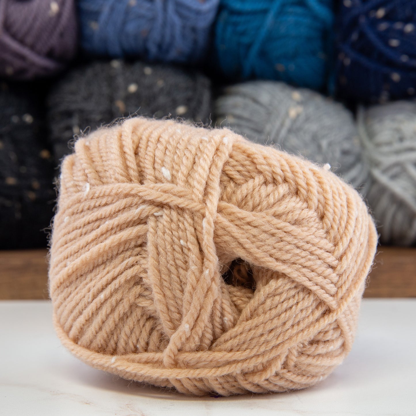 Encore Worsted Tweed Taupe White (W005) | Yarn - Worsted