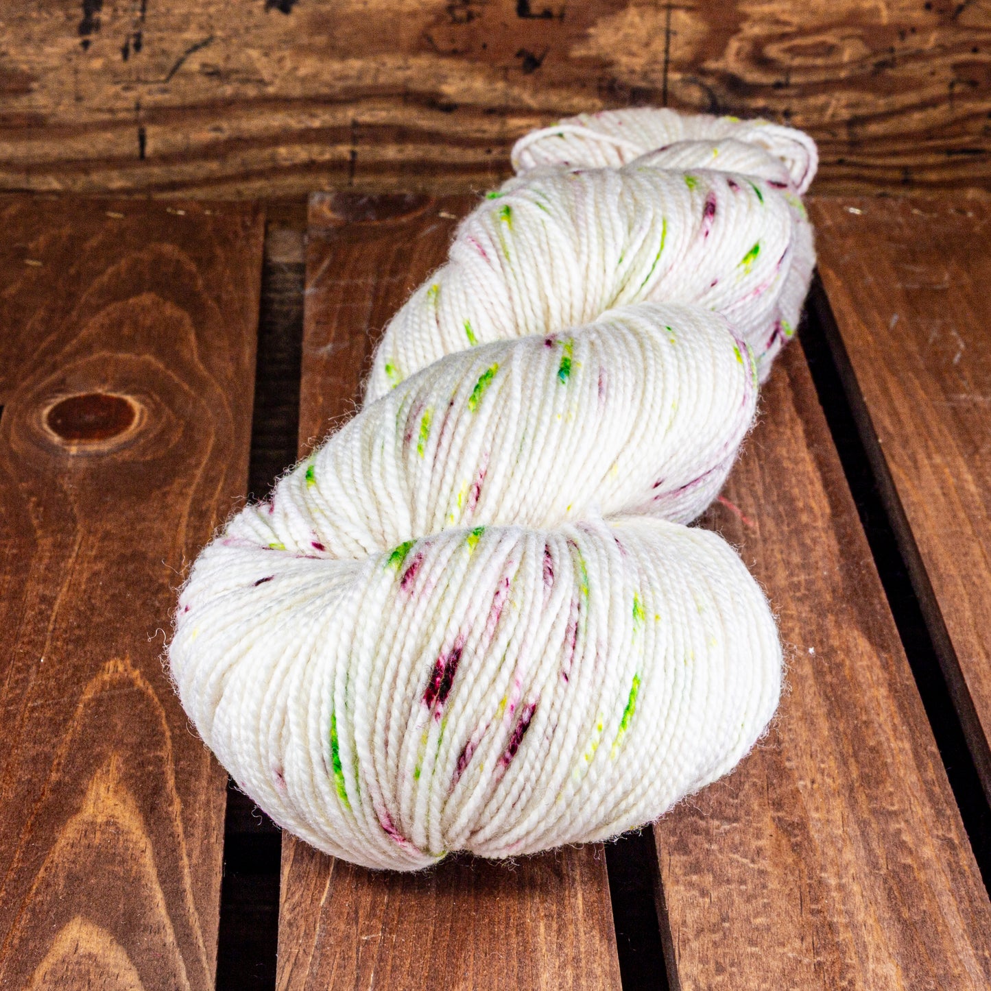 Happy Feet 100 Splash Cranberry Lime (109) | Yarn - Fingering