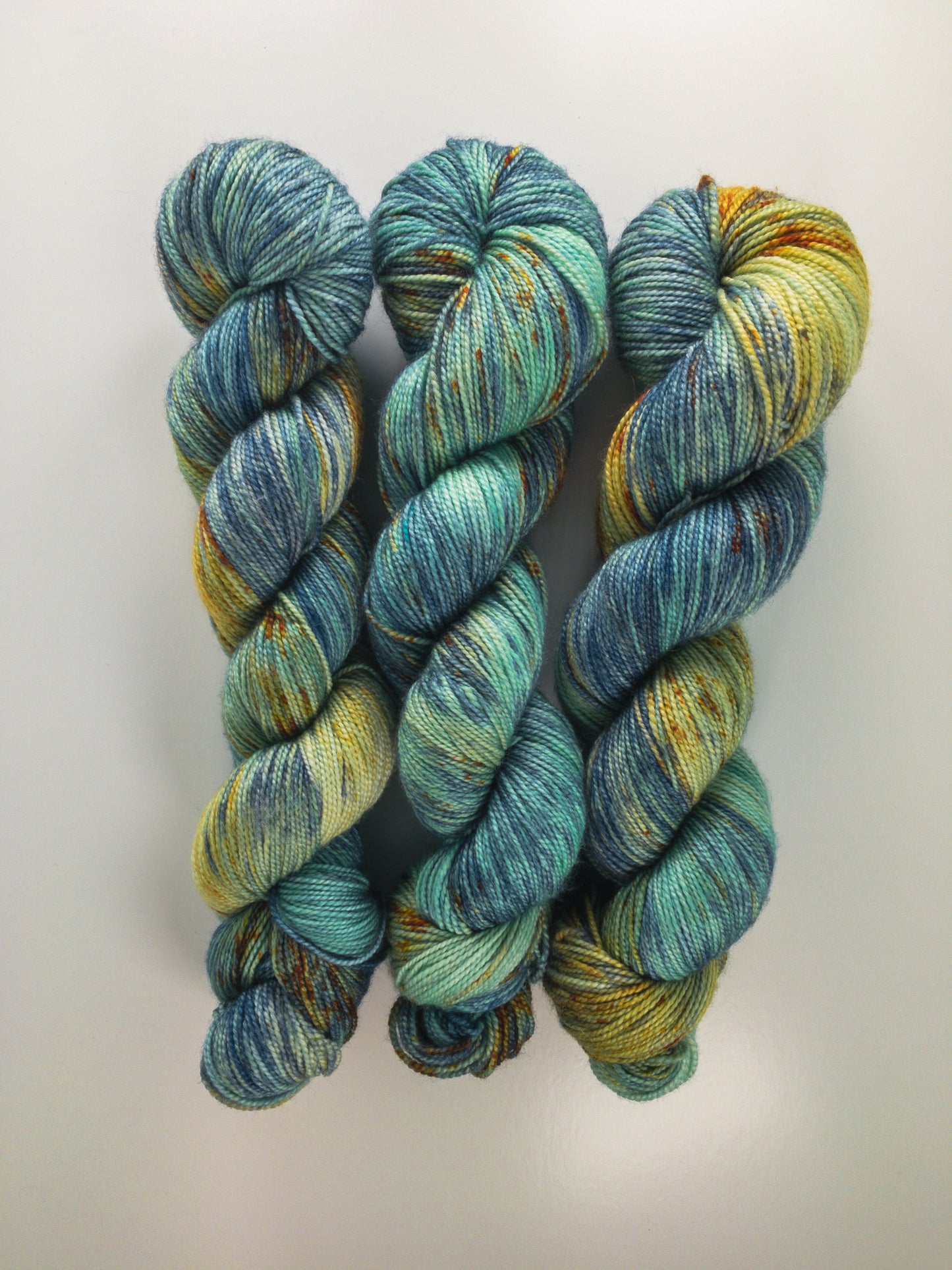 Fancy Fingering Coy Pond | Consignment - Fingering