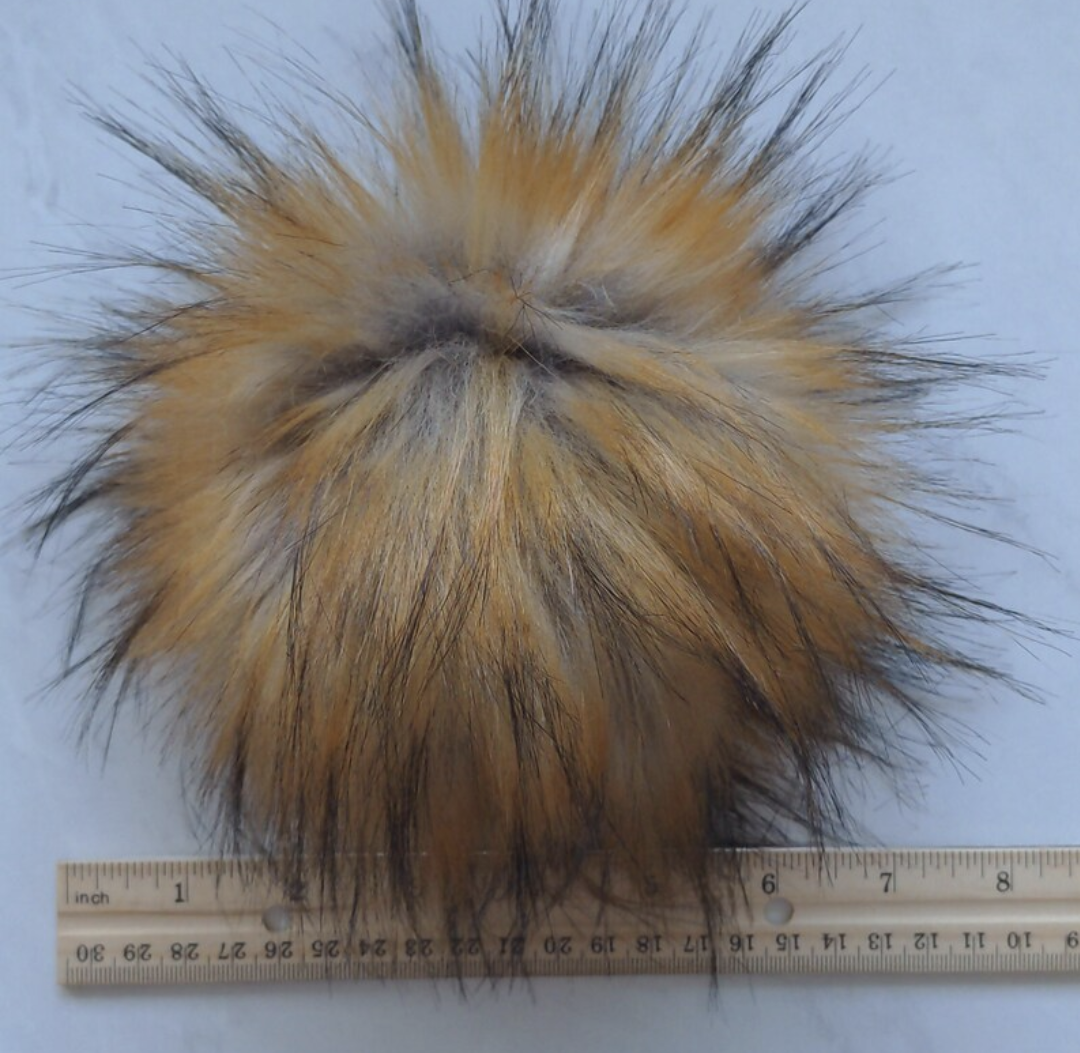 Handmade Faux Fur Pom Pom | Caramel Macchiato |
