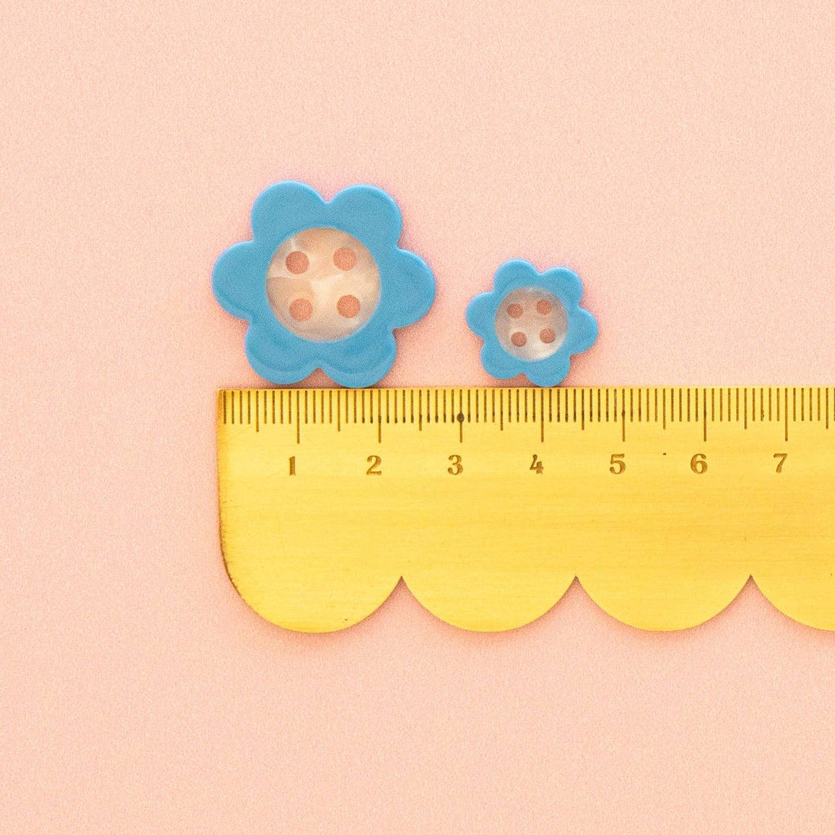 Blue Daisy Buttons | 5/8 inch |