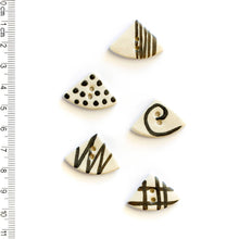  Black and White Patterned Geometric Buttons | 5 ct
